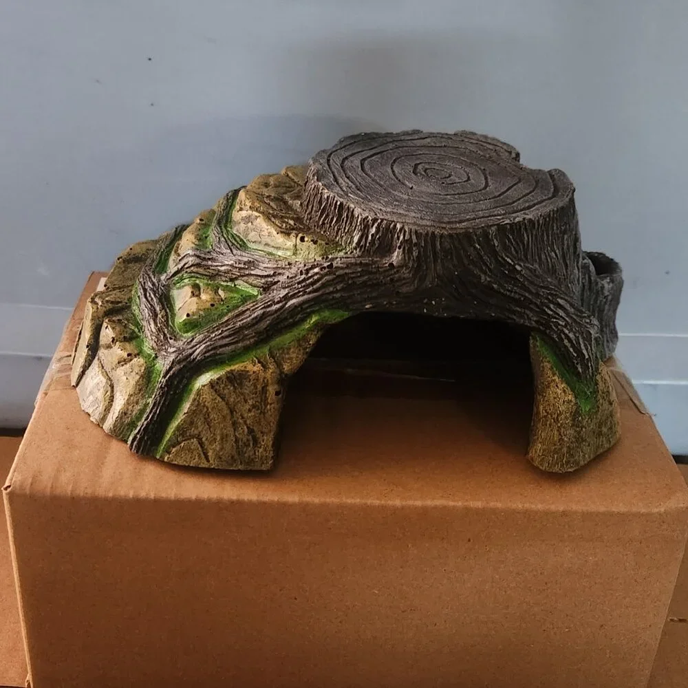 Aquazoo Large Fish Tank Decoration & Reptile Hide – Flat Tree Stump